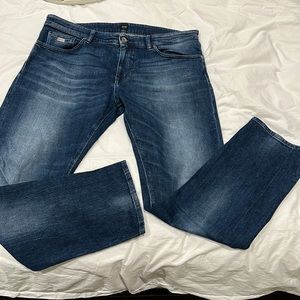 BOSS by HIGO BOSS men’s Dark wash stretch straight jeans 36x30